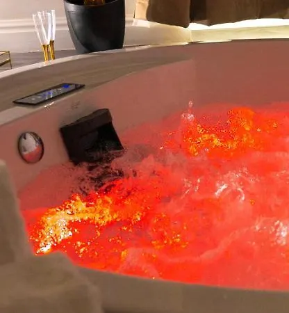 Nm Luxury Frühstückspension 4*