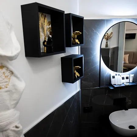 Oda ve Kahvaltı Nm Luxury 4*