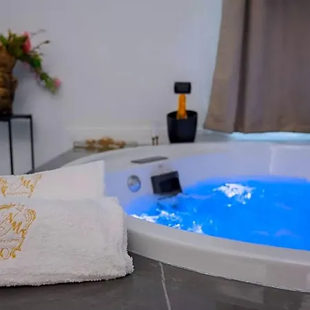 Nm Luxury Oda ve Kahvaltı Pompei