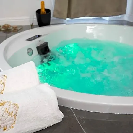 Oda ve Kahvaltı Nm Luxury Pompei
