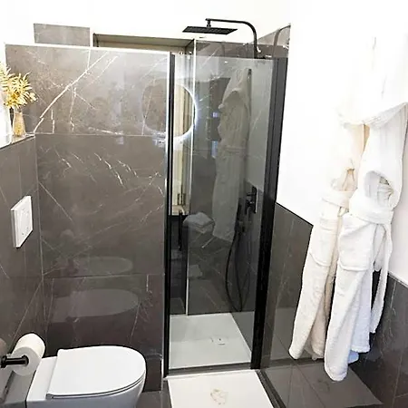Oda ve Kahvaltı Nm Luxury