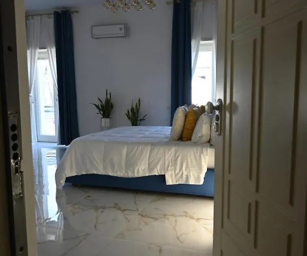 Nm Luxury Bed & Breakfast 4*